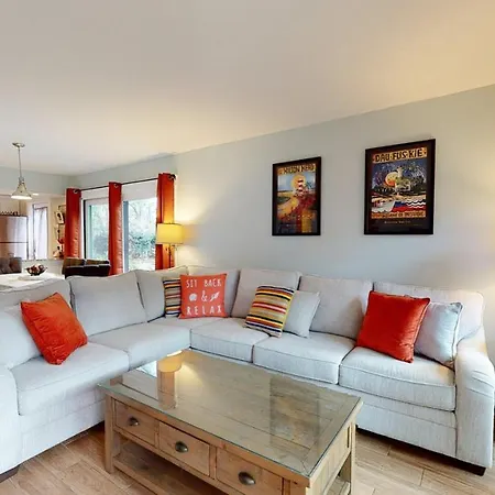 34 Water Oak Villa